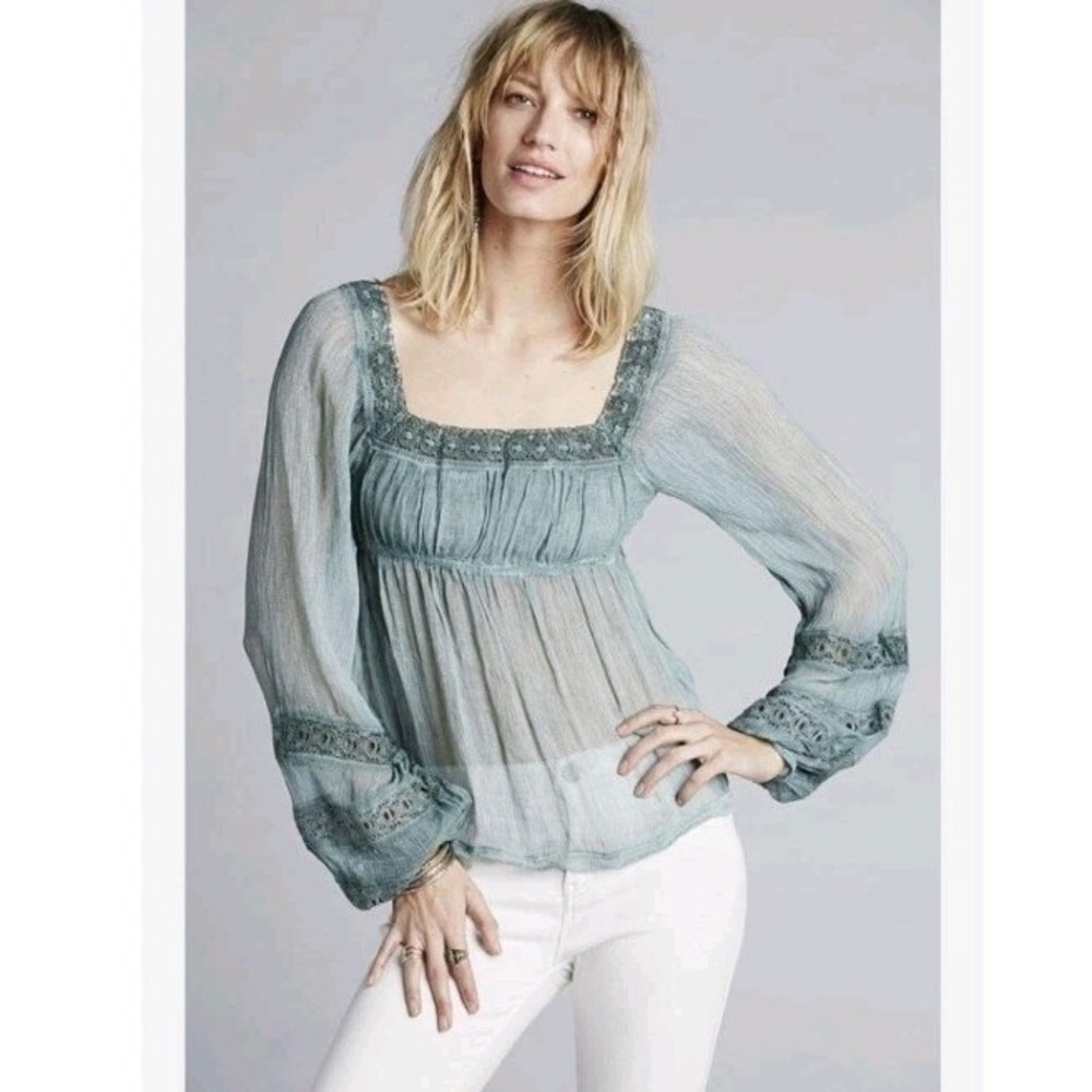 Free People Peasant Top Size Medium Moonchaser Blue Dust Mineral Puff Sleeve‎